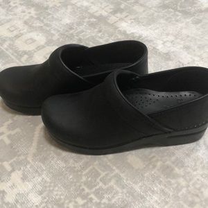 NEW Dansko Clogs
